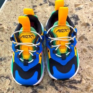 Nike toddle boys shoes